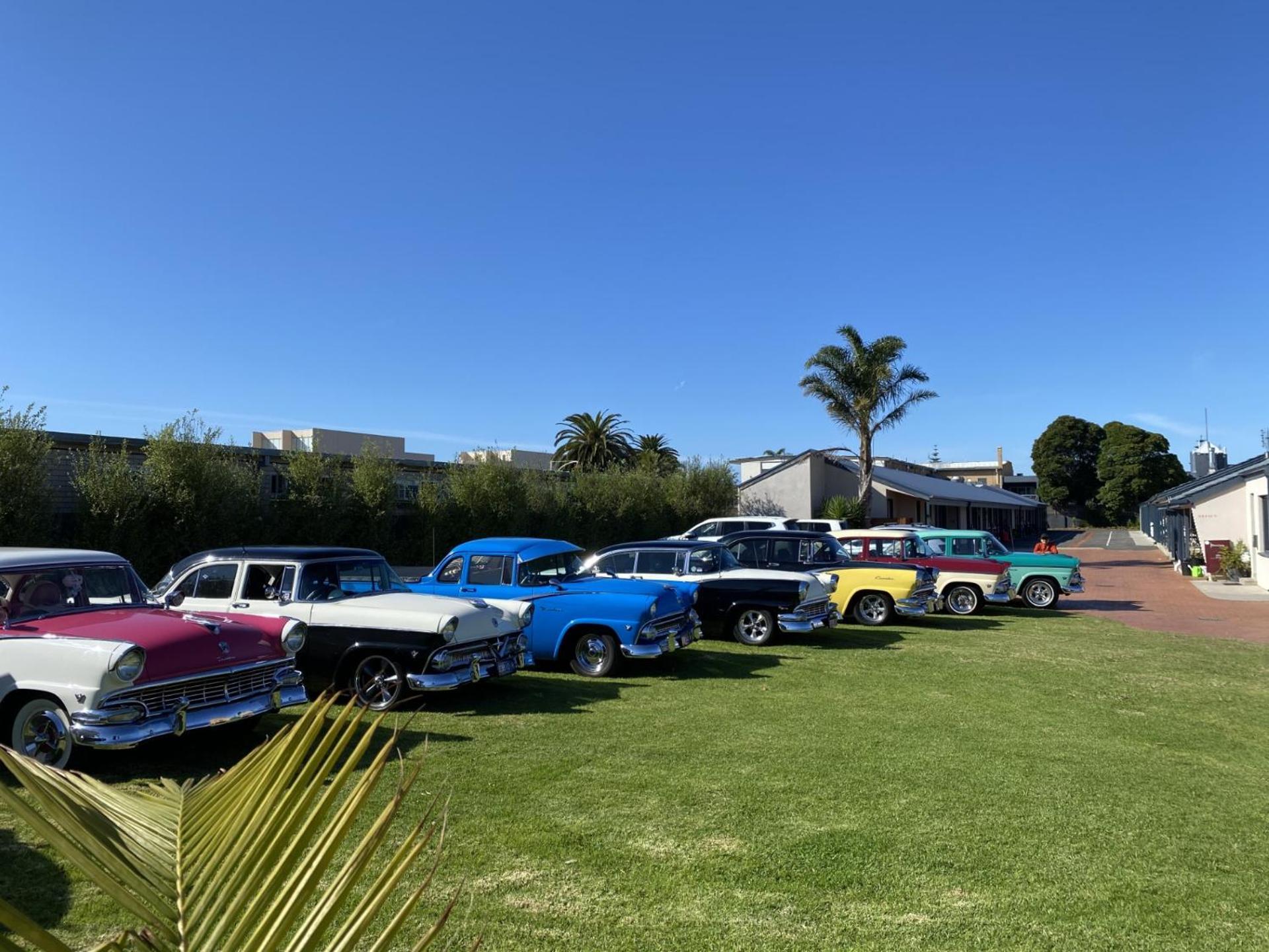 Lakeside Motel Waterfront Lakes Entrance Buitenkant foto