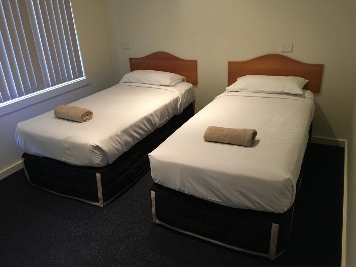 Lakeside Motel Waterfront Lakes Entrance Buitenkant foto
