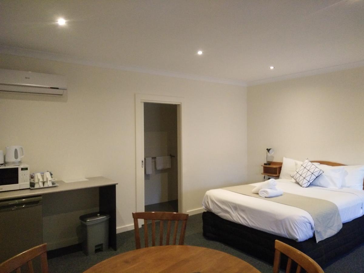 Lakeside Motel Waterfront Lakes Entrance Buitenkant foto