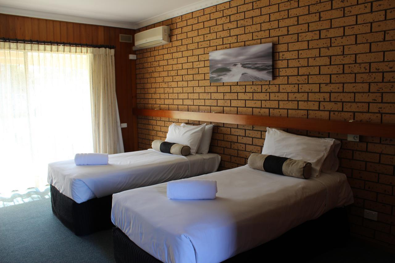 Lakeside Motel Waterfront Lakes Entrance Buitenkant foto