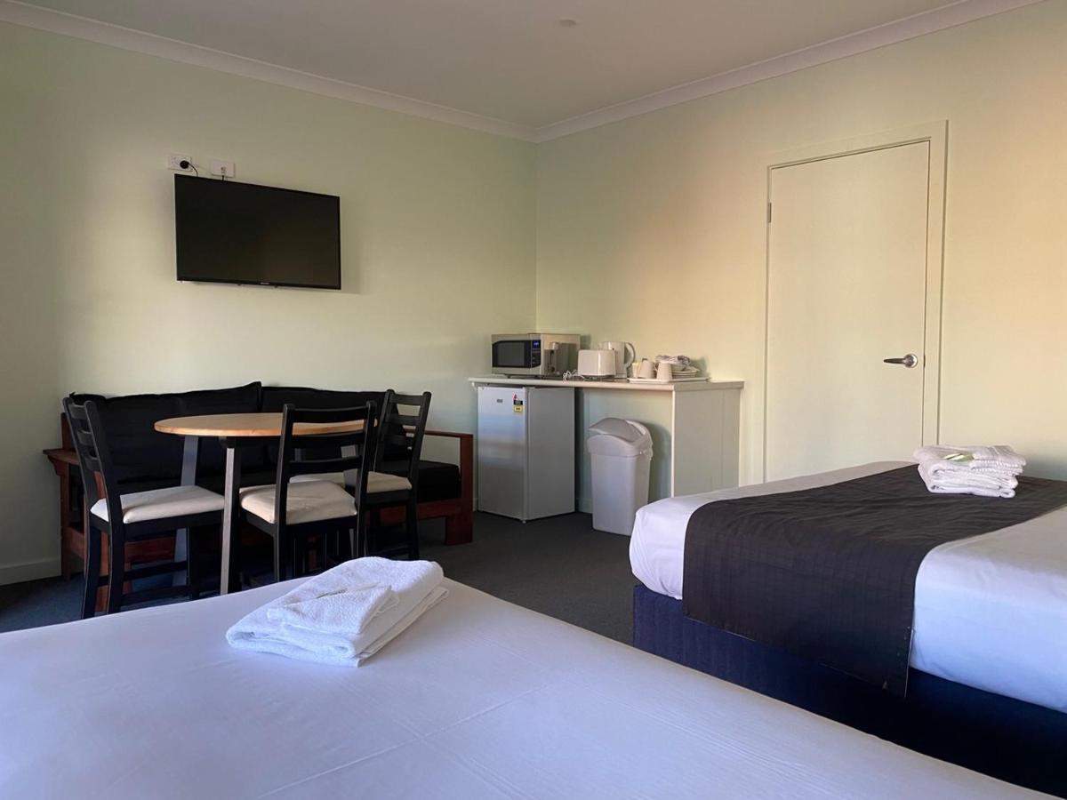 Lakeside Motel Waterfront Lakes Entrance Buitenkant foto