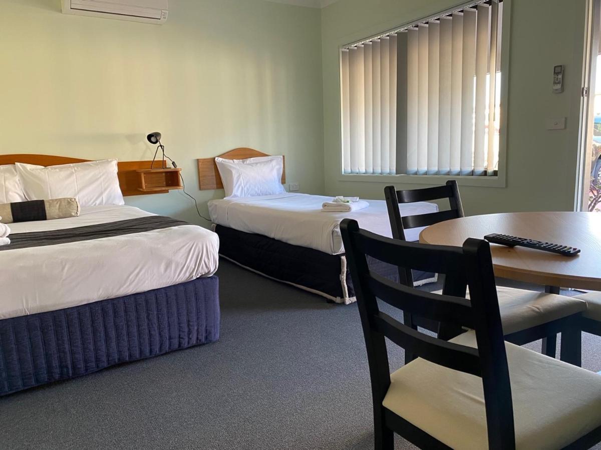 Lakeside Motel Waterfront Lakes Entrance Buitenkant foto